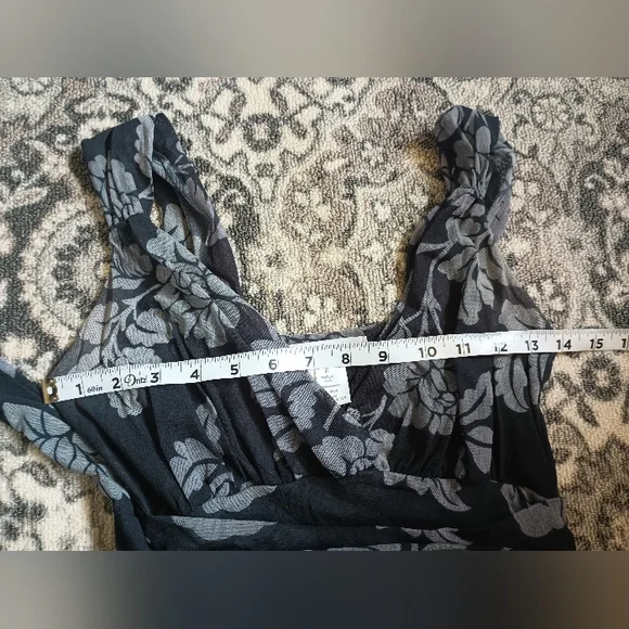 White House Black Market Y2K Babydoll Tank Top Medium Dark Floral Whimsigoth - Picture 8 of 9